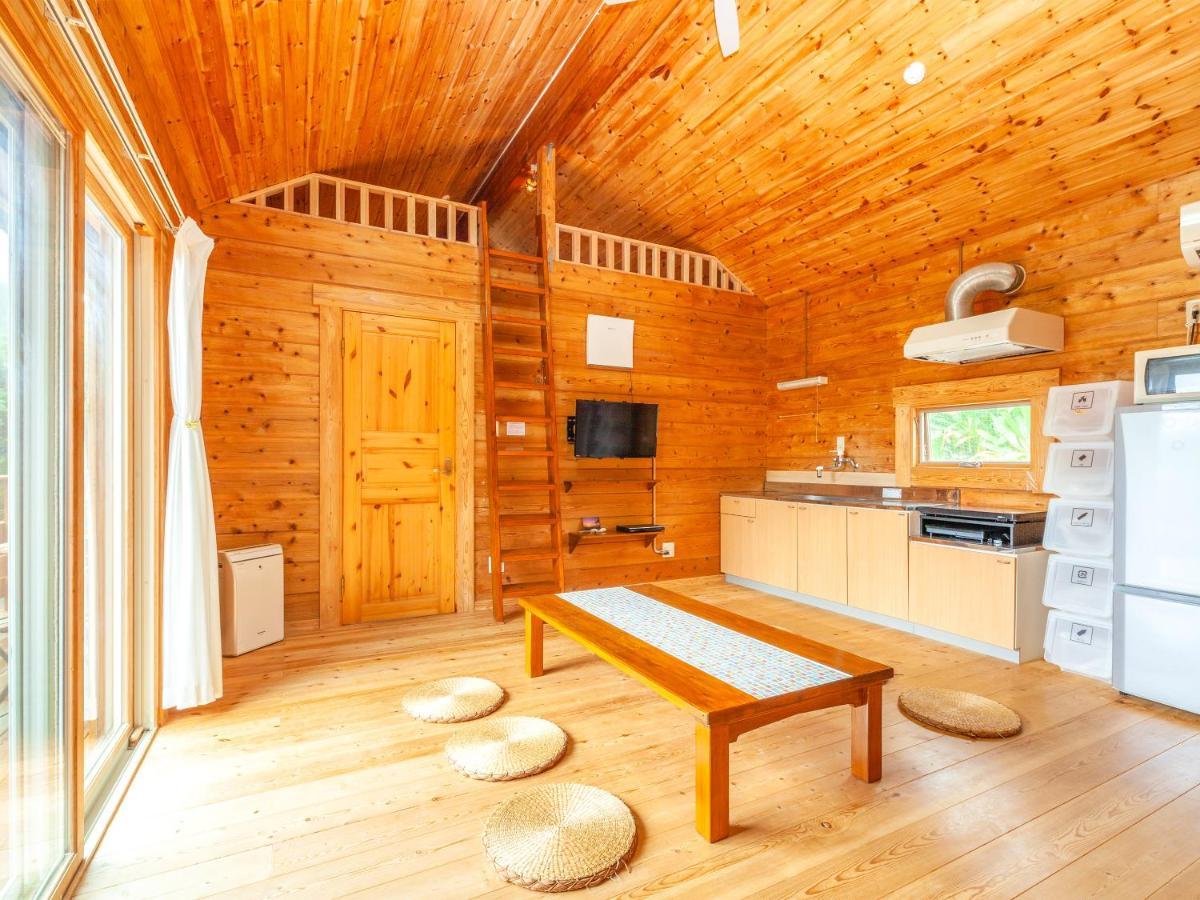石垣島コテージakeeesi365 Ishigaki  Exterior photo